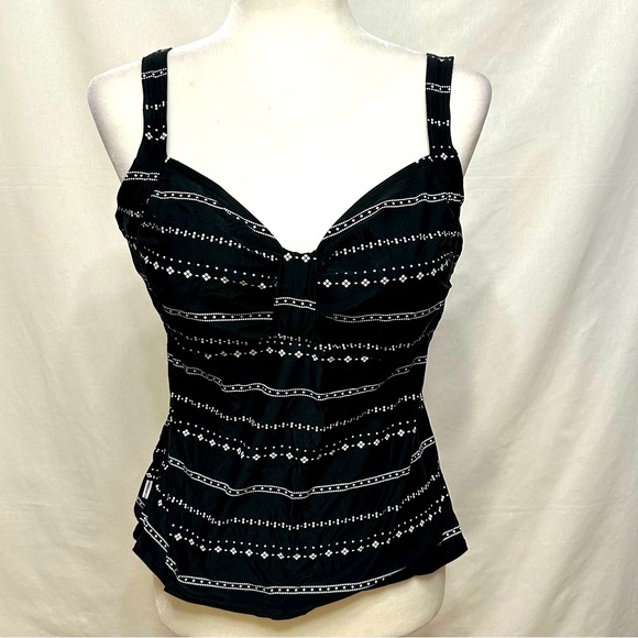 Black and white tankini top - Picture 1 of 3